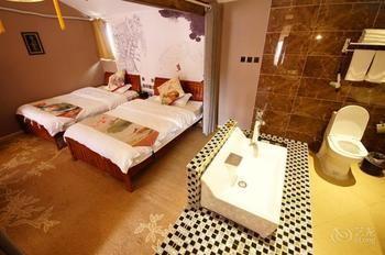 Nobles Living Castle Hotel Lijiang  Esterno foto