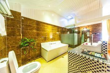 Nobles Living Castle Hotel Lijiang  Esterno foto
